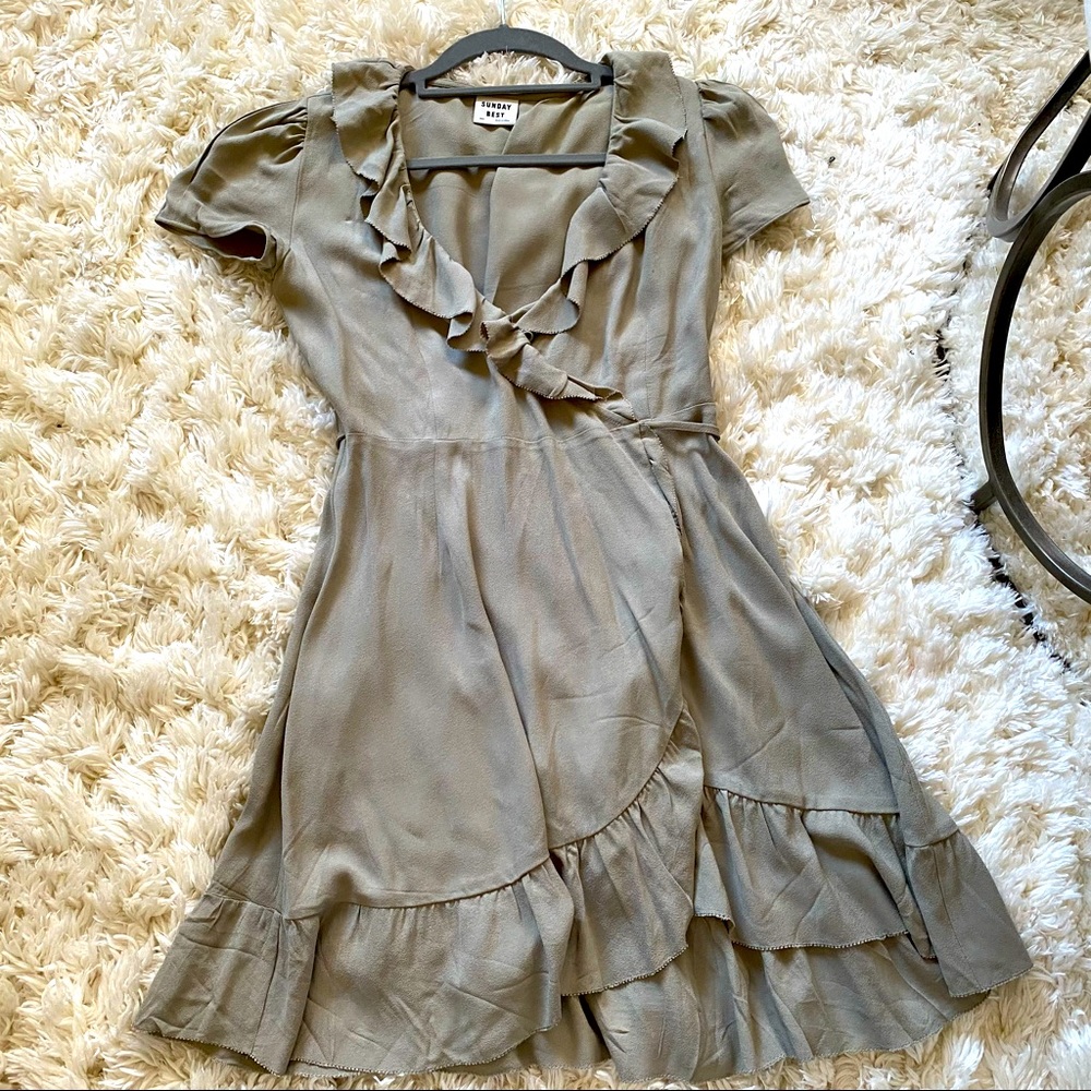 Aritzia Sunday Best Ruffle Wrap Dress size XXS
